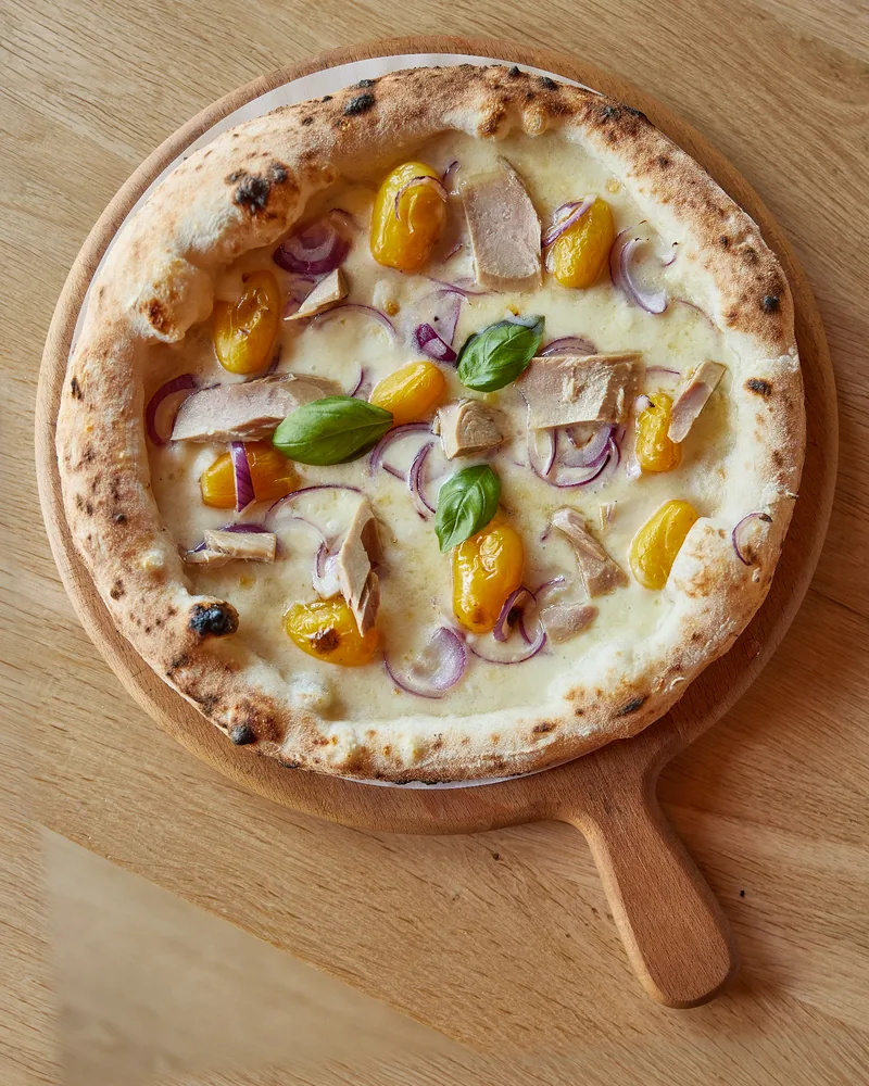 Tonno, pizza at Di Luca